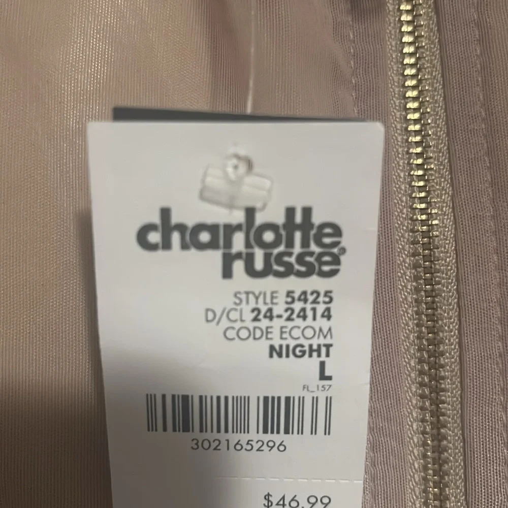 Elegant White Lace 2 piece Skirt Set- size L - Picture 6 of 6